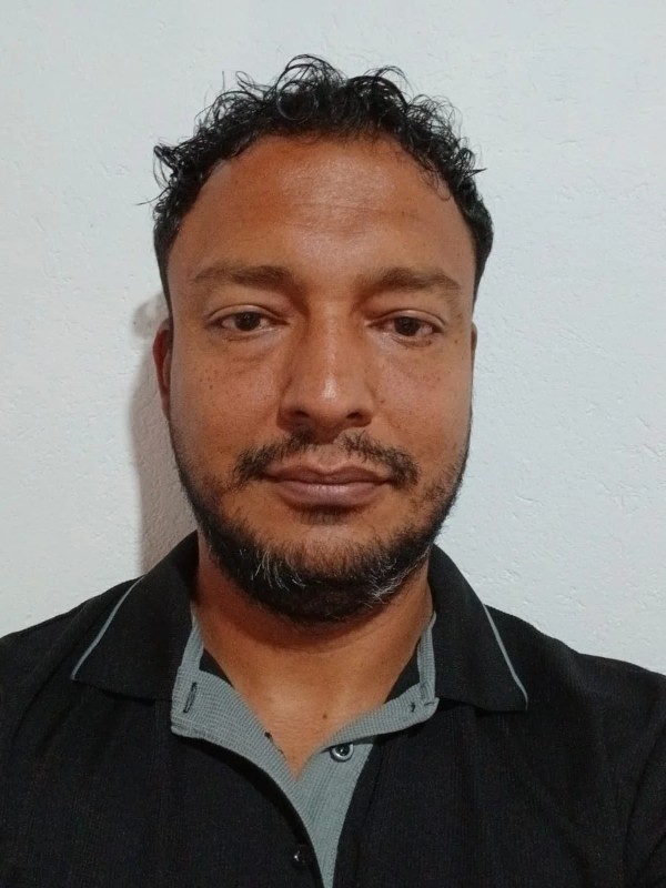Dr Douglas Ponce Fernández